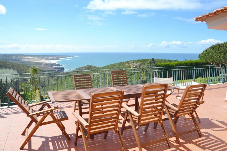 Villa to rent in Figueira do Guincho, Lisbon Metropolitan Area with