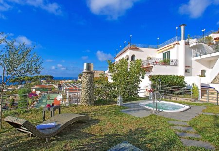 Apartment in Forio, Italy