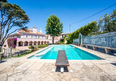 Villa in Almoçageme, Lisbon Metropolitan Area