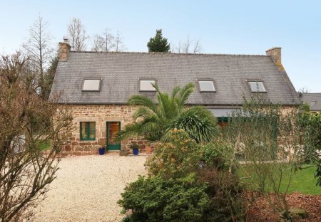 House in Ploumilliau, France