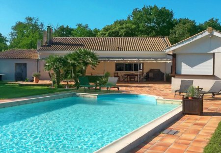 House in Vensac, France