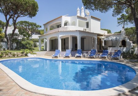 Villa in Garrão, Algarve