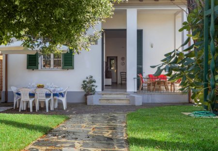 Villa in Pietrasanta, Italy