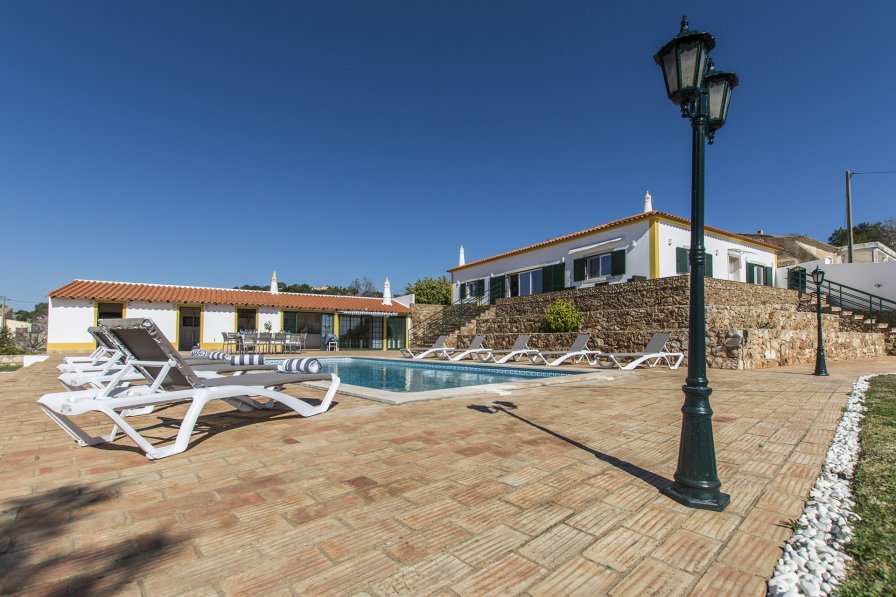 Villa to rent in Tunes, Algarve with private pool 290156