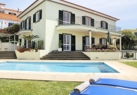 Villa in Săo Gonçalo, Madeira