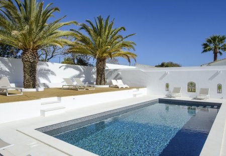 Villa in Ferragudo, Algarve