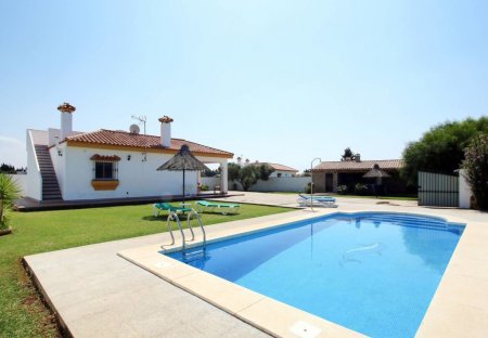 Villa in Roche Viejo, Spain