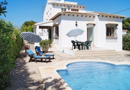 Villa in Deveses, Spain