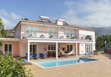 Villa in Săo Martinho, Madeira