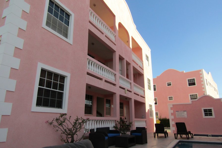 Apartment to rent in Maxwell, Barbados with shared pool 293190