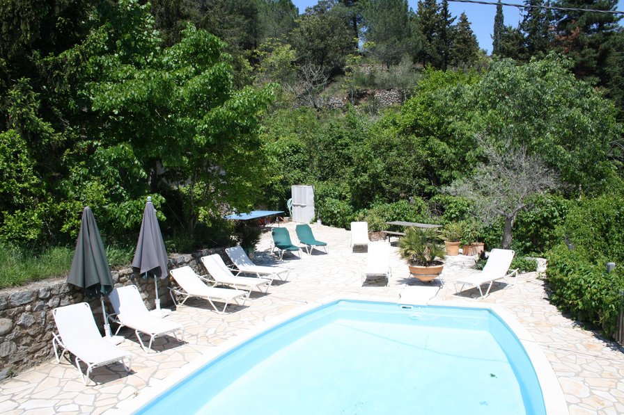 Villa in ArlessurTech, France with 3 bedrooms, private pool 2935