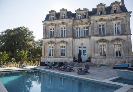 Chateau in Aulnay, France
