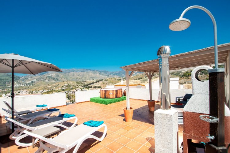 Apartment to rent in La Herradura, Spain near beach 295790