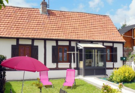 Villa in Mesnières-en-Bray, France