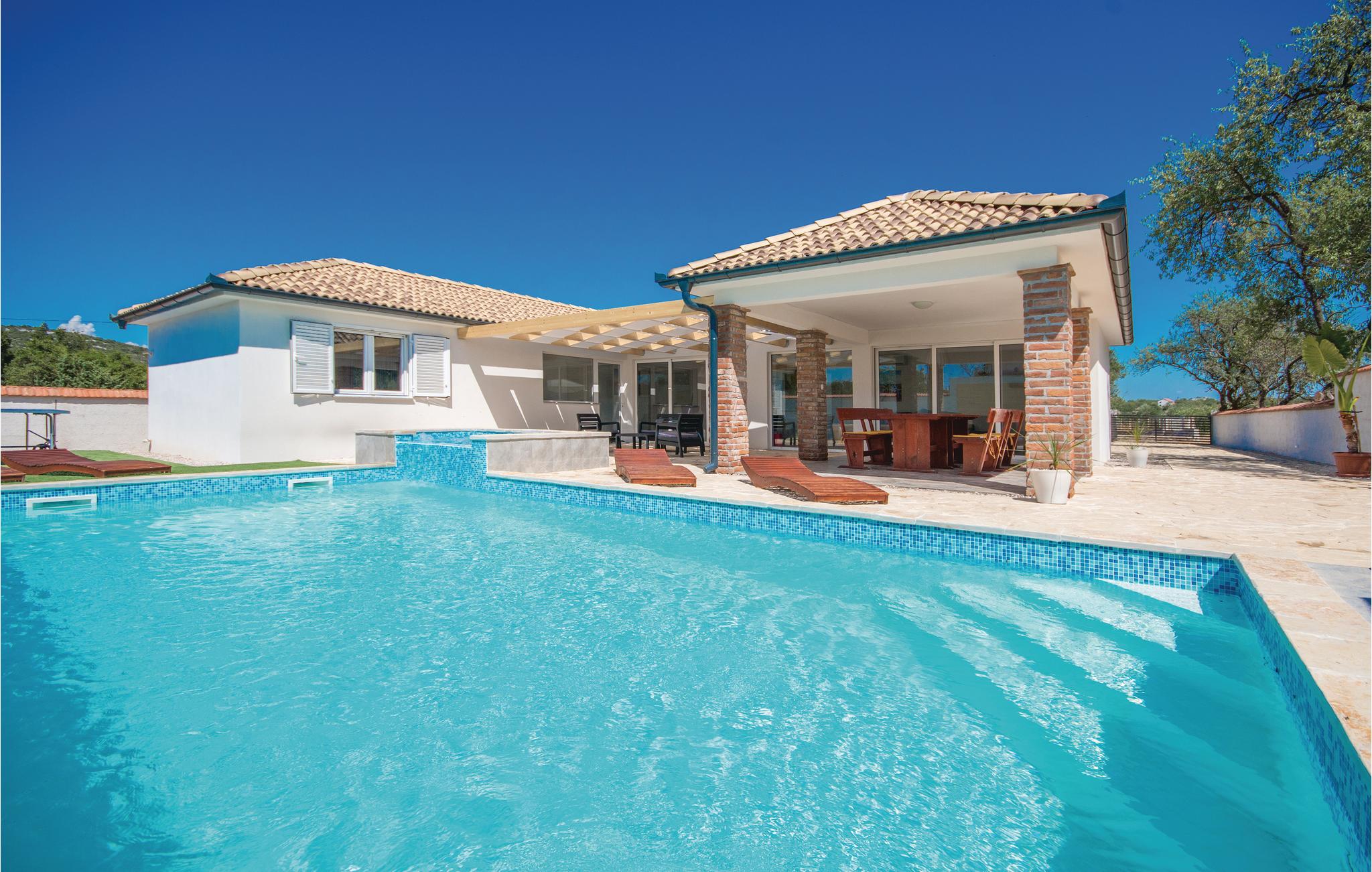 Picture of villa