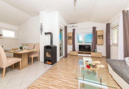 Apartment in Plano, Croatia
