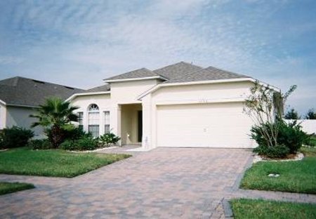 Villa in Cumbrian Lakes, Florida: The front of the house