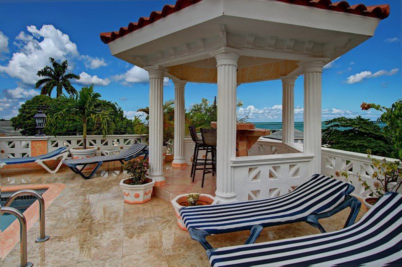 Villa to rent in Ironshore, Jamaica with private pool 34474