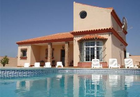 Villa in Chiclana de la Frontera, Spain: Relax By The Pool