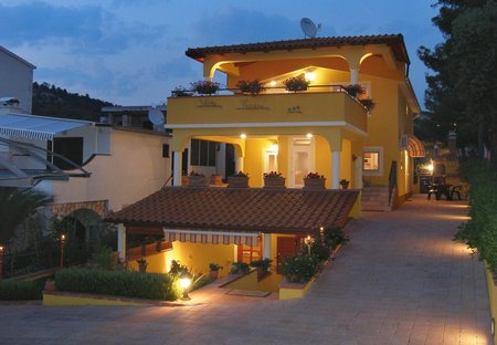 Villa in Žaborić, Croatia