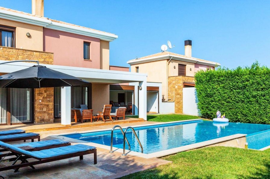 Villa in Greece, Greek Mainland