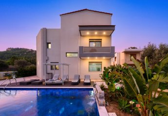 Villa in Greece, Ixia