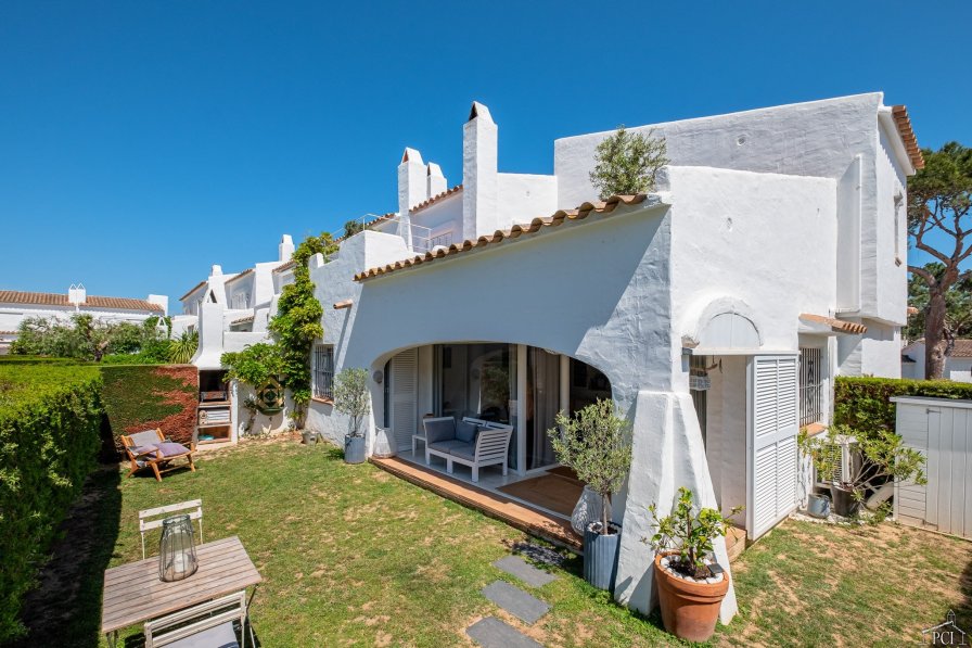 Villa in Spain, Palsmar