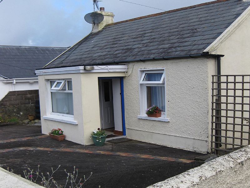 Beach cottage in Ballycotton, Ireland with 2 bedrooms 4460