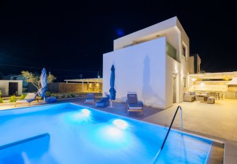 Villa in Greece, Gennadi