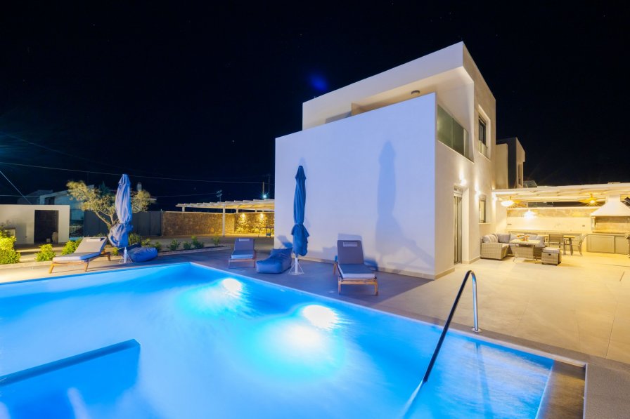 Villa in Greece, Gennadi