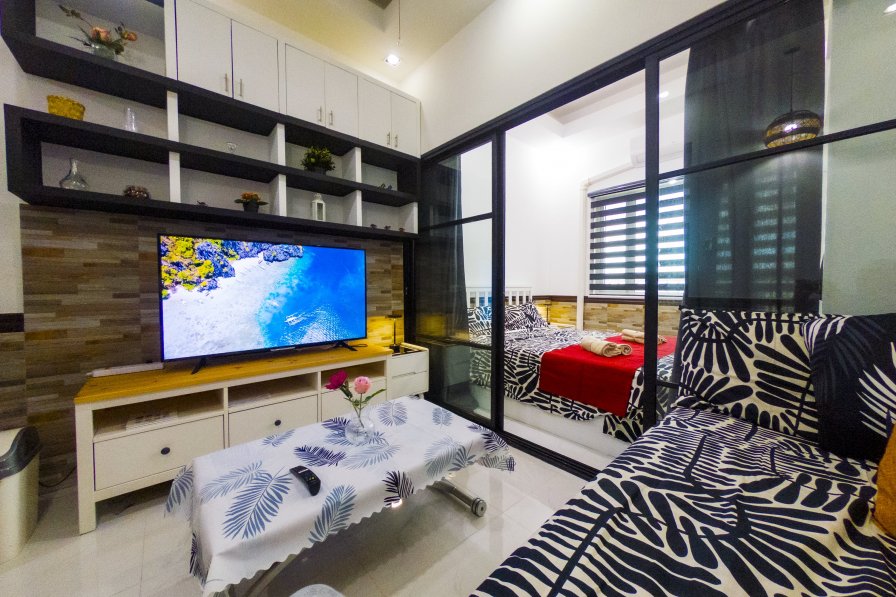 Apartment in Philippines, Metro Manila: C:\DCIM\100GOPRO\GOPR8833.GPR