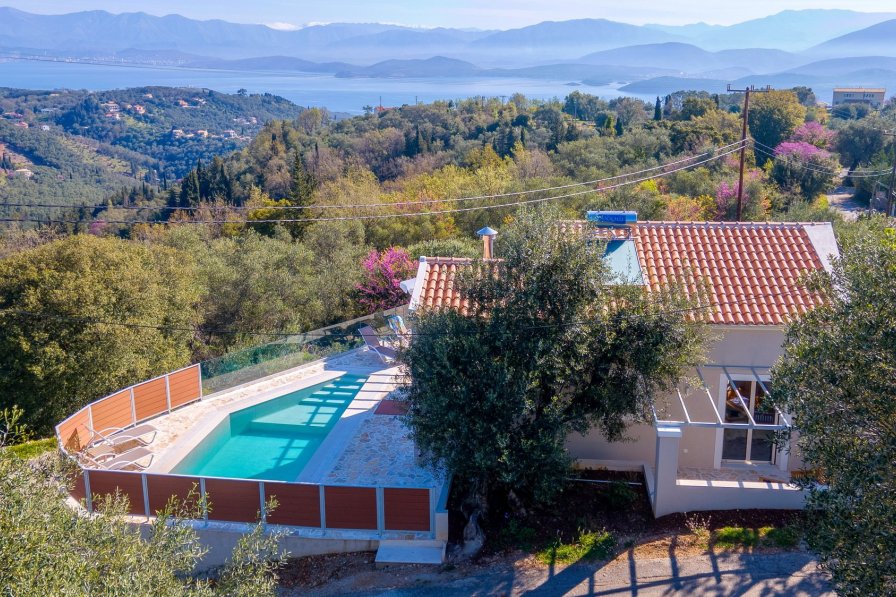 Villa in Greece, Kalami