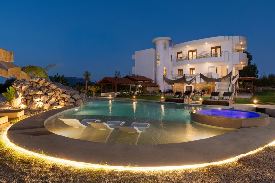 Villa in Greece, Pastida