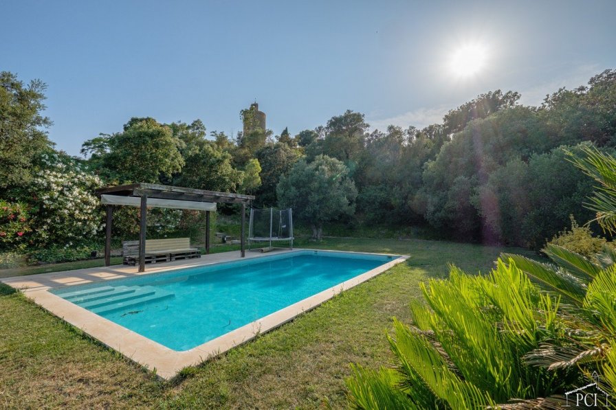 Farm house in Spain, Pals