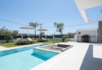 Villa in Greece, Afantou