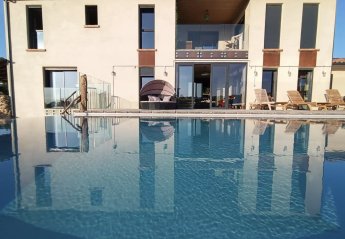 Villa in France, Aragon