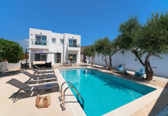 Villa in Greece, Pefkos