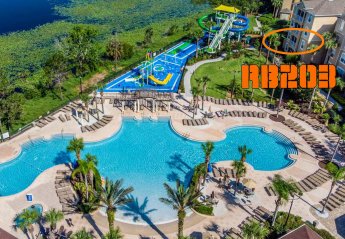 Apartment in USA, Windsor Hills