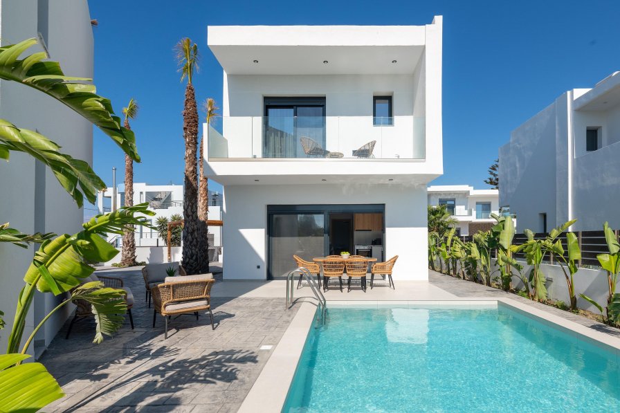Apartment in Greece, Kremasti