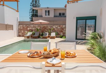 Villa in Greece, Theologos