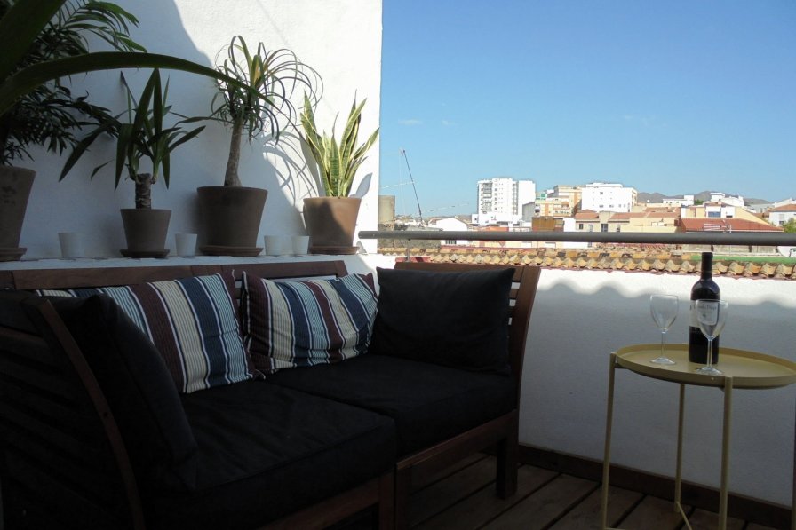 Studio apartment in Spain, La Victoria