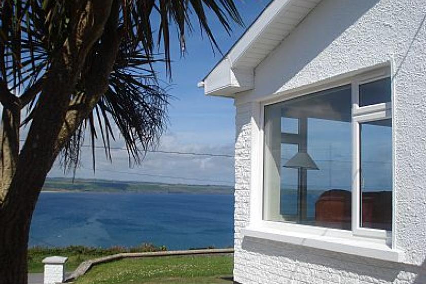 Beach house in Ardmore, Ireland with 4 bedrooms 62570