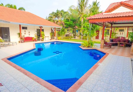 Villa in PAK NAM PRAN, Thailand