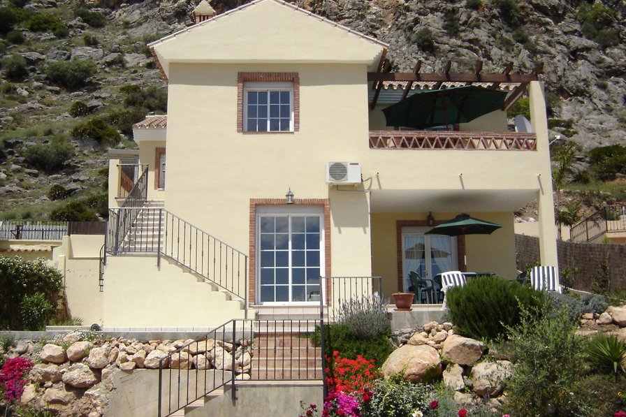 Villa to rent in Coín, Spain with private pool 7520