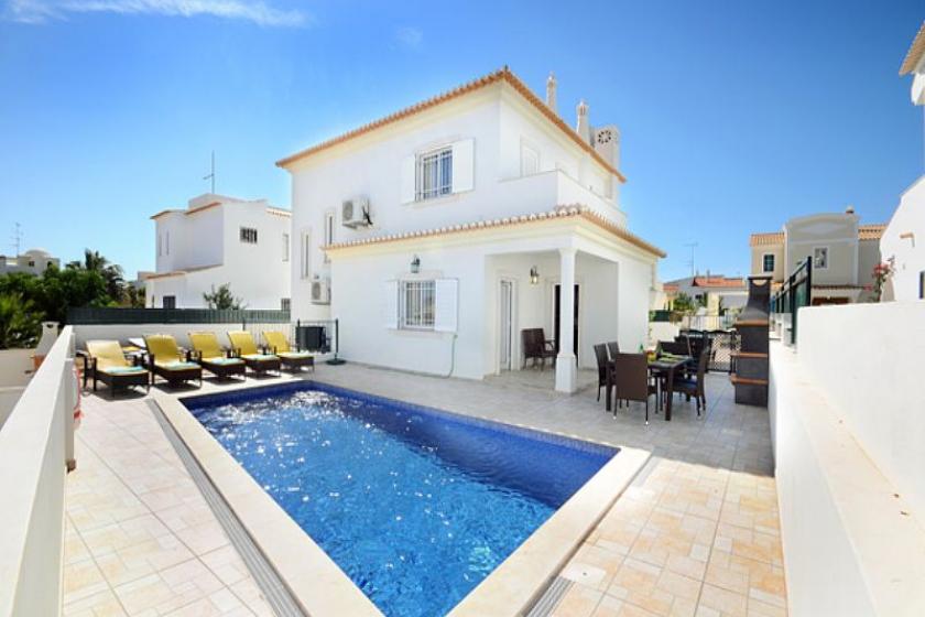 Villa to rent in Albufeira old town, Algarve with private pool 75857