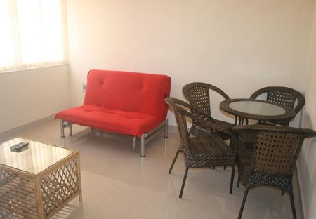 Apartment in Calangute, India: living room