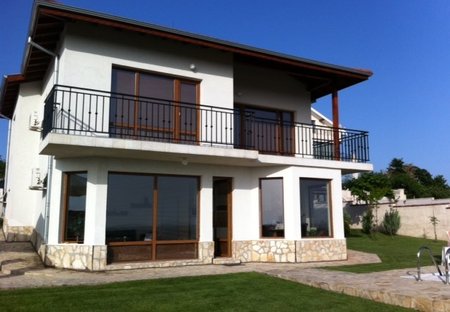 Villa in Priseltsi, Bulgaria: Luxury family villa preceltsi