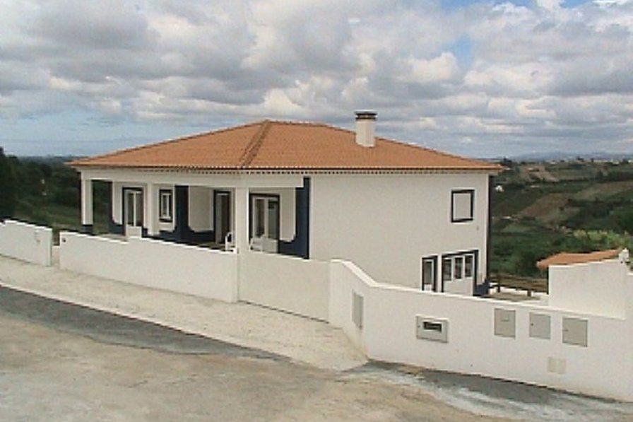 Villa to rent in Fanadia, Portugal with private pool 81996