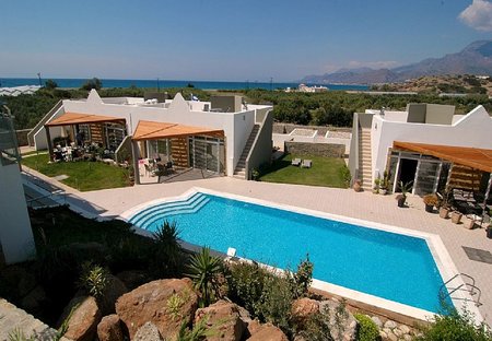 House in Lagkada, Crete: Rock garden pool, one out of the three pools