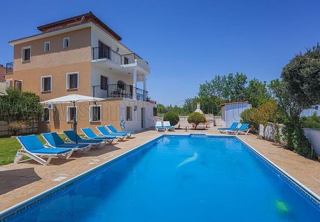 Villa in Kathikas, Cyprus